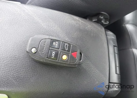 2007 Volvo S60 2.5T from USA, damaged, VIN YV1RS592872636564